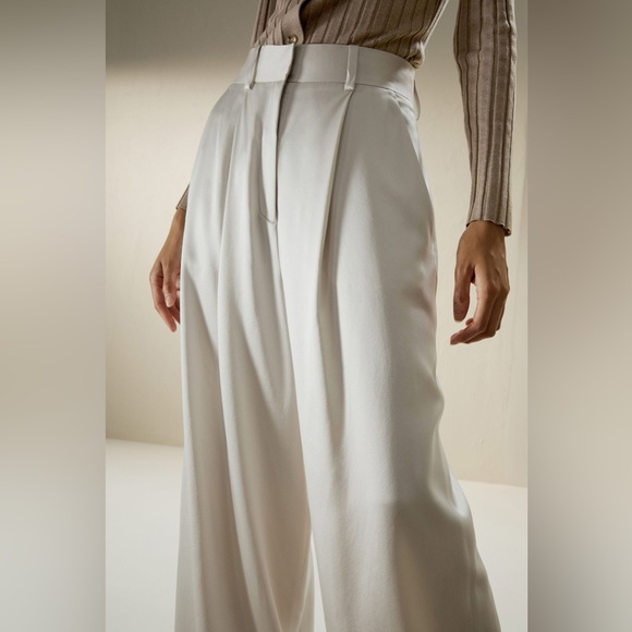 LilySilk High-Waisted Wide Leg Dense Silk Pants - Picture 5 of 7